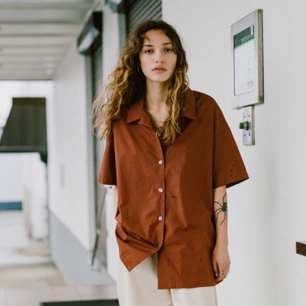 PRIORY Edition Shirt in Light Poplin Chesnut M/L​